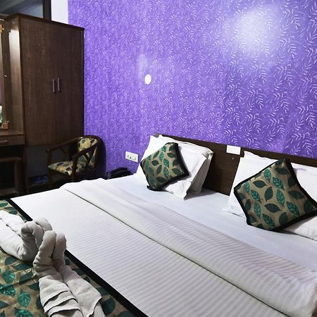 Hotel Holiday Comfort Amritsar Exterior photo